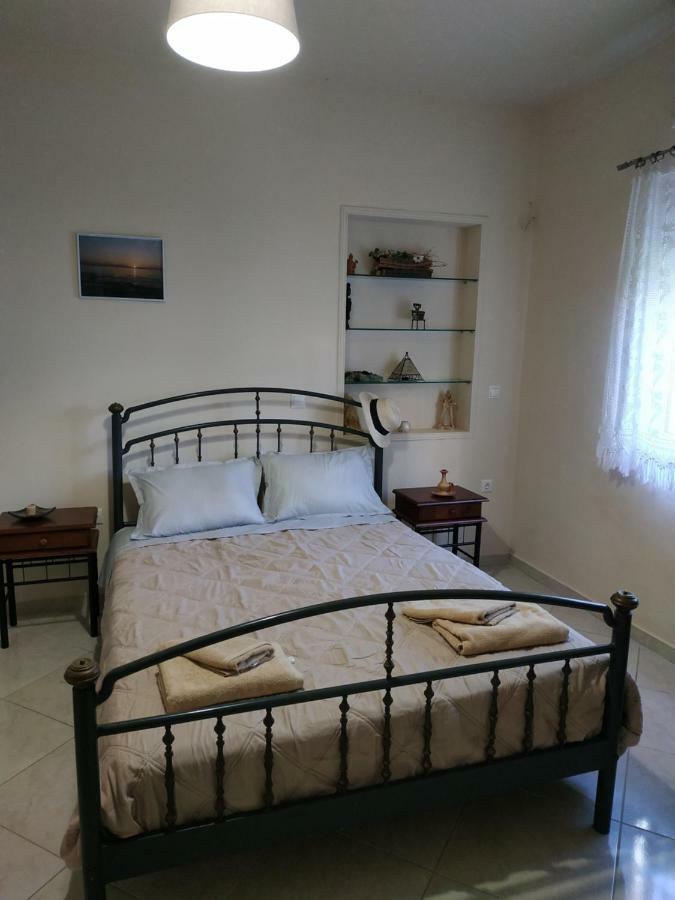 Alexandra Apartment Artemida  Esterno foto