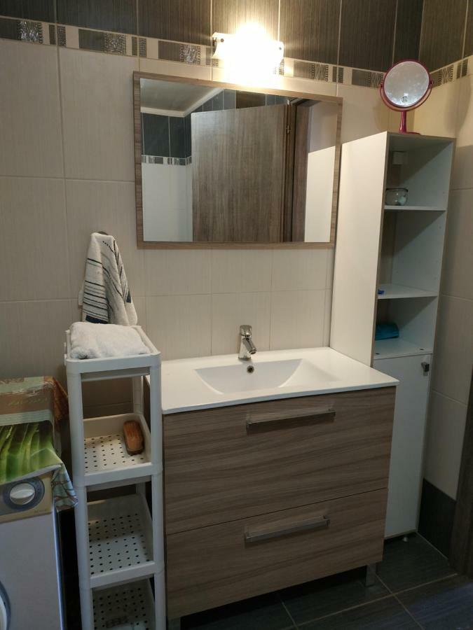 Alexandra Apartment Artemida  Esterno foto